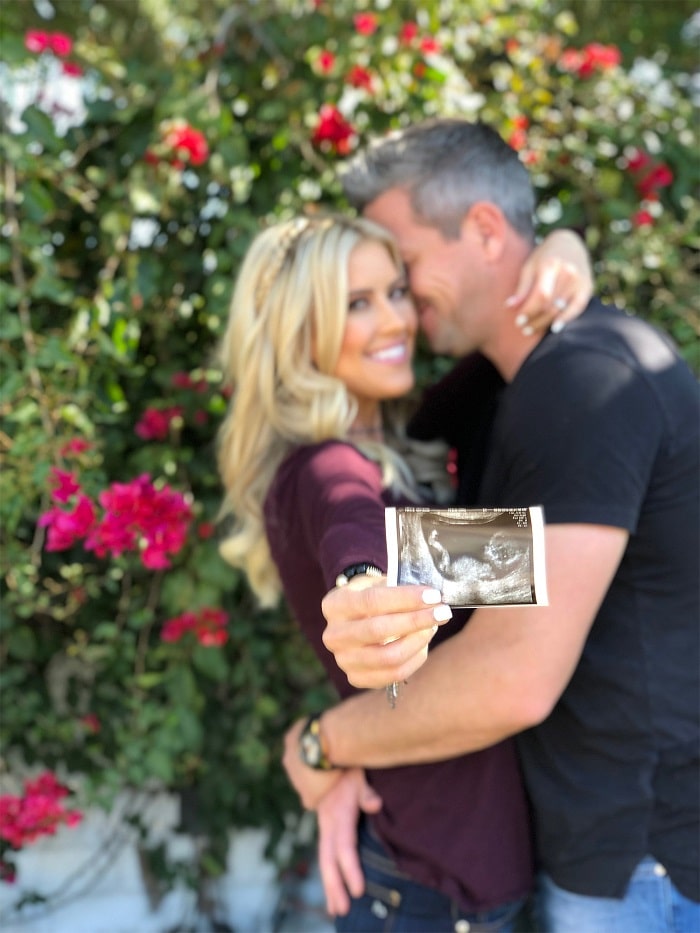 Christina's pregnancy reveal of Taylor's second baby brother.